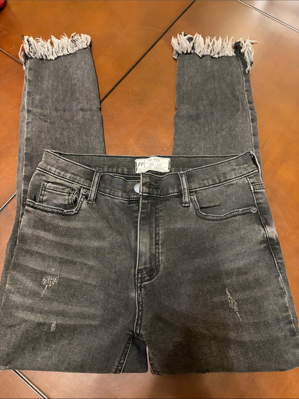 Free People Black Frayed-Hem Ankle Skinny Jeans